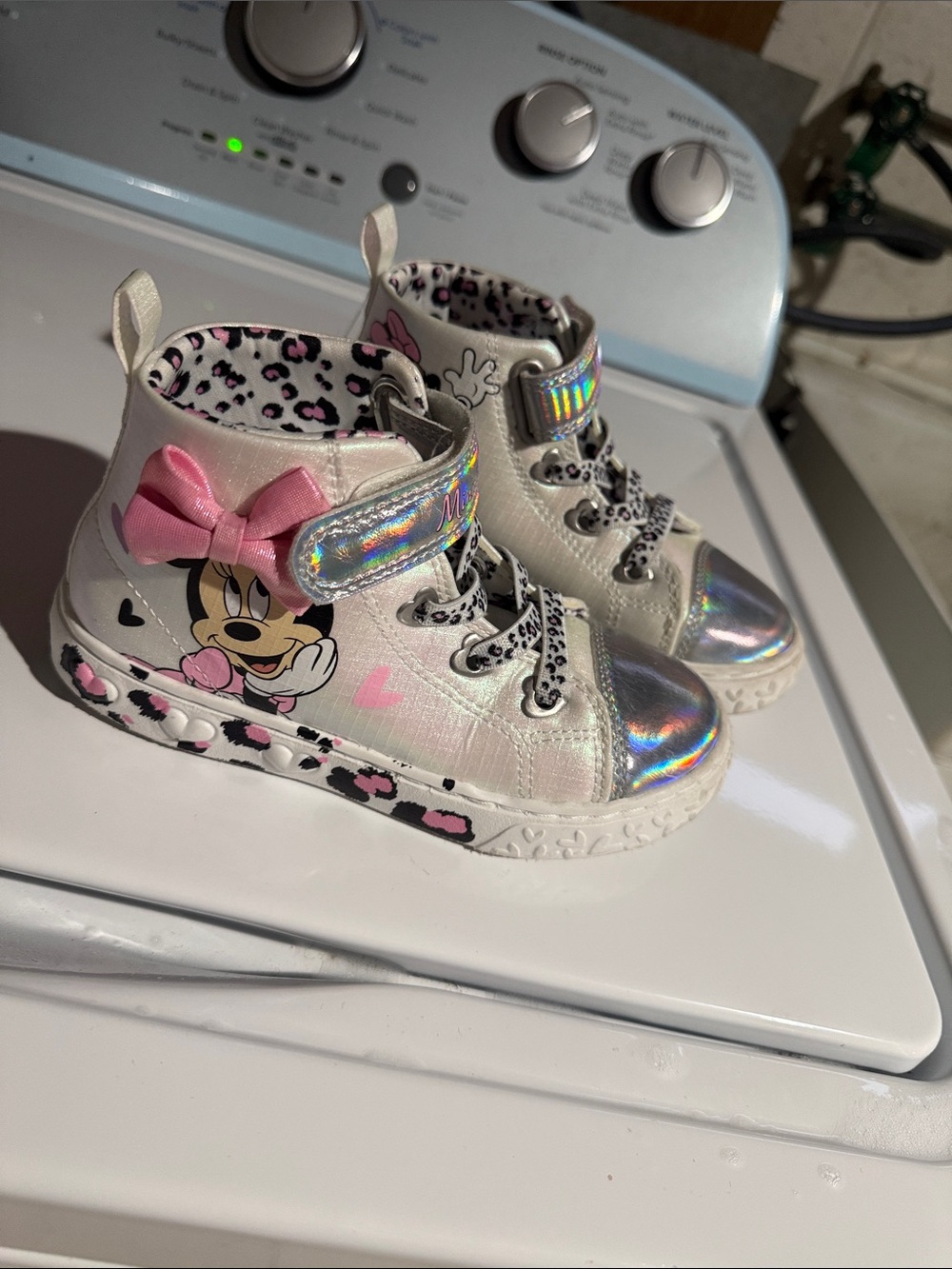 Disney White & Pink Minnie Mouse Holographic High-Top Sneakers for Kids
